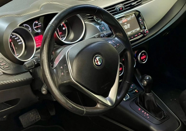 Alfa Romeo Giulietta cena 44800 przebieg: 190918, rok produkcji 2015 z Radomsko małe 742